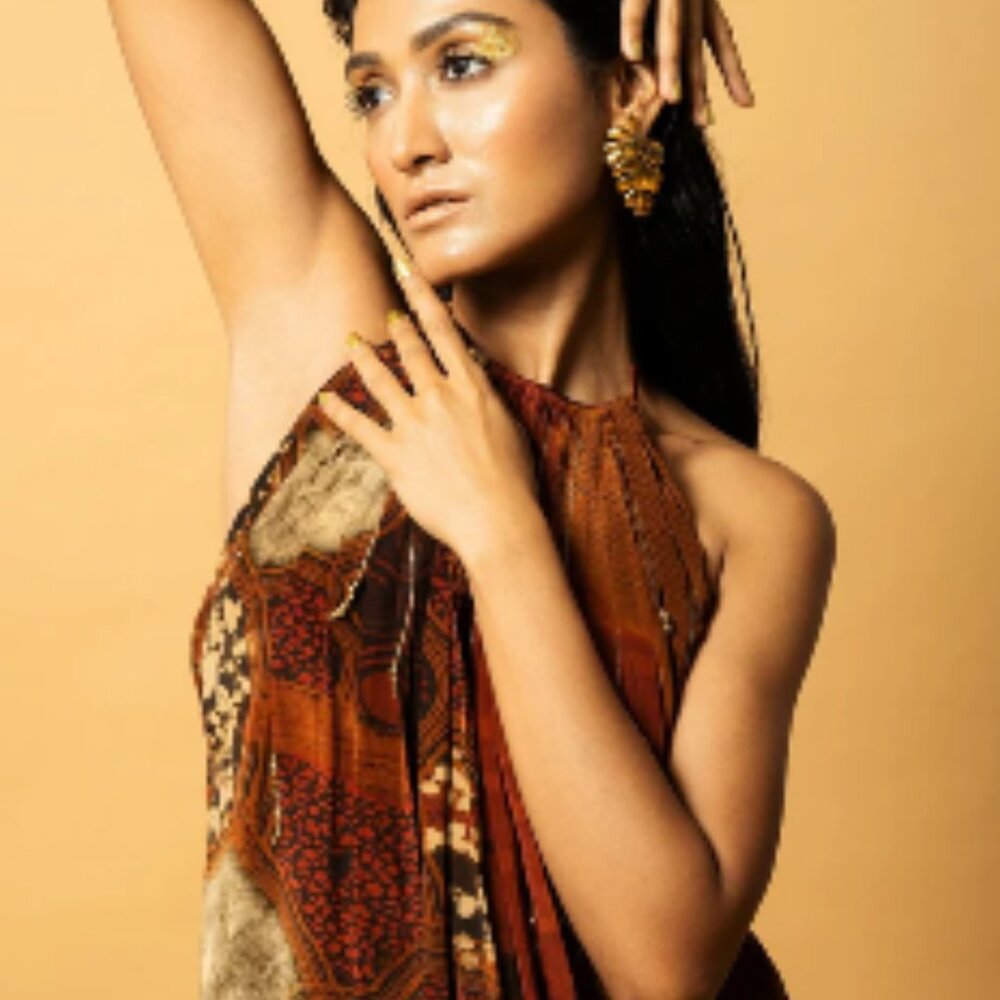 STUNNING SHRISTI CHETANI HALTER NECK DRESS - BNWT - Picture 5 of 7